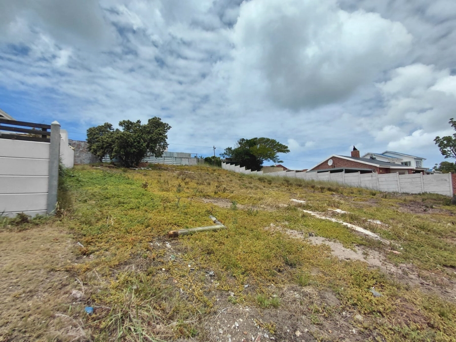 0 Bedroom Property for Sale in Paradise Beach Eastern Cape